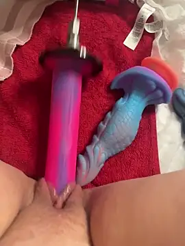 luisa1 online show from 11-28-25, 08:09