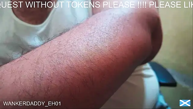 Snapshot of WANKERDADDY_EH01 chatting on 02-25-25, 11:21 WANKERDADDY EH01 online show from 02-25-25, 11:21