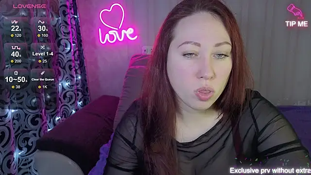 KellyCrystall online show from 12-20-25, 07:55