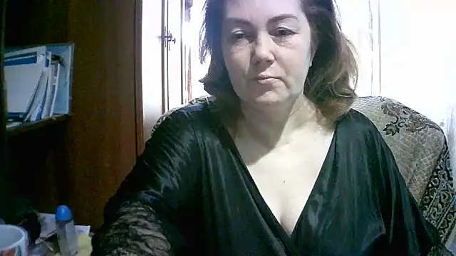 Madame-Butterfly online show from 09-15-25, 03:07
