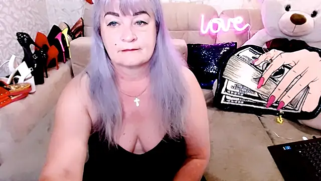 Snapshot of SiberiabBerry chatting on 05-06-26, 01:31 SiberiabBerry online show from 05-06-26, 01:31