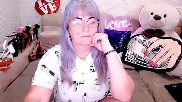 Snapshot of SiberiabBerry chatting on 05-20-26, 02:30 SiberiabBerry online show from 05-20-26, 02:30