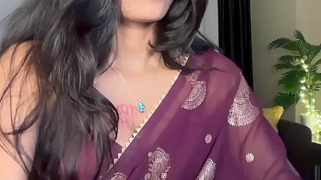 Snapshot of sexy_m23 chatting on 09-19-25, 04:44 sexy m23 online show from 09-19-25, 04:44