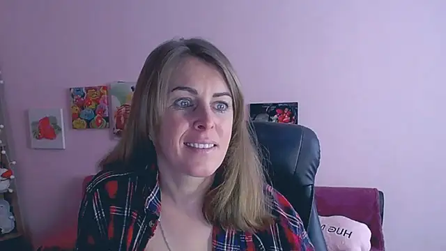 Hot Milady online show from 03-04-25, 08:24