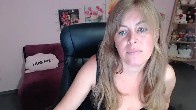 Snapshot of Hot_Milady chatting on 07-09-26, 07:53 Hot Milady online show from 07-09-26, 07:53