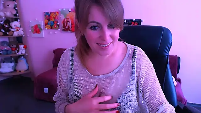 Snapshot of Hot_Milady chatting on 04-21-26, 07:48 Hot Milady online show from 04-21-26, 07:48