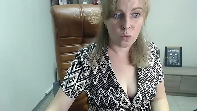 Hot Milady online show from 09-09-25, 06:56