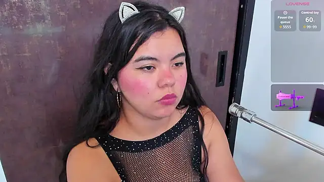 klhoe boobs online show from 02-18-26, 03:59