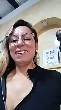 Snapshot of Katalina_S3xy chatting on 03-08-25, 05:54 Katalina S3xy online show from 03-08-25, 05:54