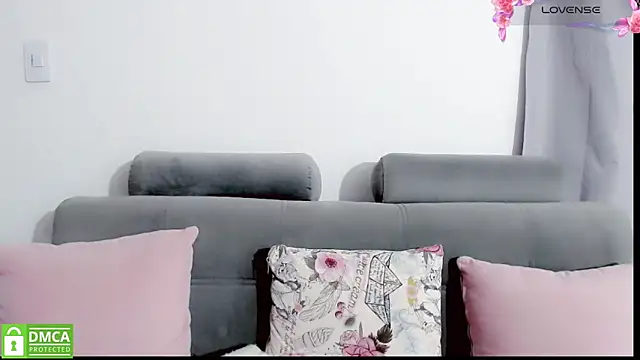 Snapshot of mariana_katto chatting on 05-18-26, 08:02 mariana katto online show from 05-18-26, 08:02