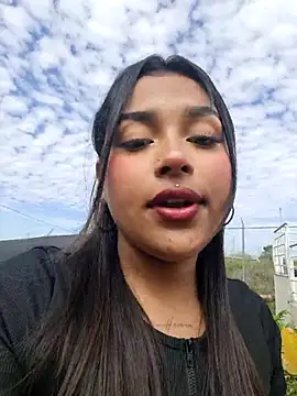 Snapshot of Mariangel_11 chatting on 09-19-25, 02:10 Mariangel 11 online show from 09-19-25, 02:10
