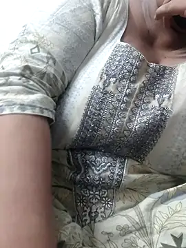 Snapshot of zeepe19 chatting on 11-04-25, 12:09 zeepe19 online show from 11-04-25, 12:09