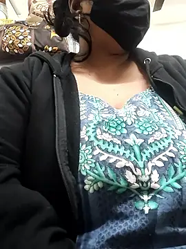 Snapshot of zeepe19 chatting on 01-07-26, 12:54 zeepe19 online show from 01-07-26, 12:54