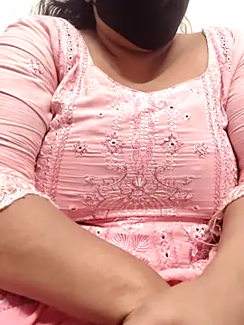 Snapshot of zeepe19 chatting on 10-24-25, 12:48 zeepe19 online show from 10-24-25, 12:48