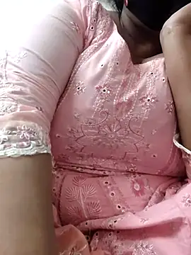 Snapshot of zeepe19 chatting on 11-12-25, 07:34 zeepe19 online show from 11-12-25, 07:34