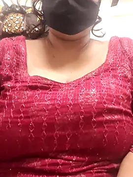 Snapshot of zeepe19 chatting on 12-22-25, 01:11 zeepe19 online show from 12-22-25, 01:11