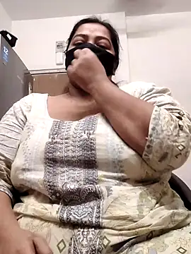 Snapshot of zeepe19 chatting on 11-05-25, 02:58 zeepe19 online show from 11-05-25, 02:58