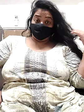 Snapshot of zeepe19 chatting on 11-08-25, 06:00 zeepe19 online show from 11-08-25, 06:00