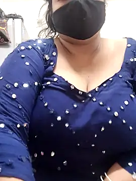 Snapshot of zeepe19 chatting on 10-29-25, 06:23 zeepe19 online show from 10-29-25, 06:23