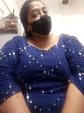 Snapshot of zeepe19 chatting on 11-17-25, 06:01 zeepe19 online show from 11-17-25, 06:01