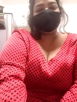 Snapshot of zeepe19 chatting on 10-23-25, 10:36 zeepe19 online show from 10-23-25, 10:36