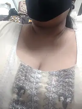 Snapshot of zeepe19 chatting on 02-14-26, 12:49 zeepe19 online show from 02-14-26, 12:49