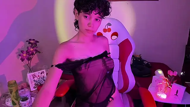 fernanda indie online show from 02-17-25, 05:23