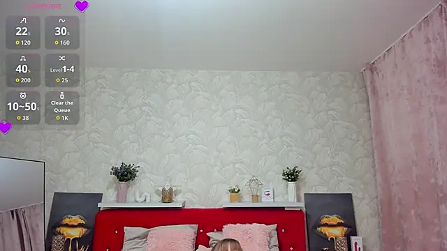 Snapshot of KattyPeachX chatting on 05-20-26, 01:24 KattyPeachX online show from 05-20-26, 01:24