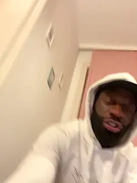 MacTroy online show from 10-27-25, 10:54