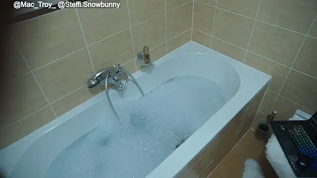 MacTroy online show from 04-11-26, 07:50