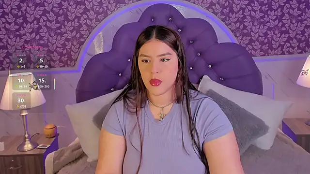 Snapshot of Miamontoya chatting on 09-24-25, 01:17 Miamontoya online show from 09-24-25, 01:17