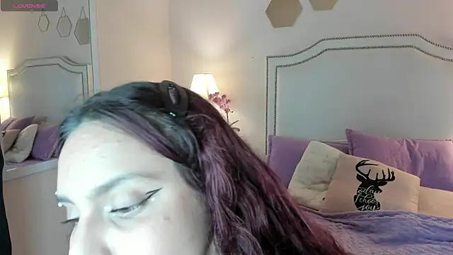 Snapshot of KIMAPRIL chatting on 10-16-25, 07:55 KIMAPRIL online show from 10-16-25, 07:55