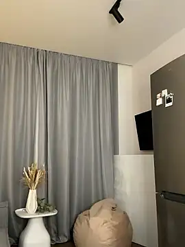 HellPeach online show from 12-06-24, 06:00