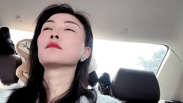 Snapshot of QianF-666 chatting on 02-27-25, 03:29 QianF-666 online show from 02-27-25, 03:29