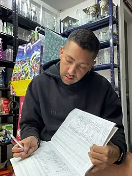 JuanZapata33 online show from 02-08-26, 09:45