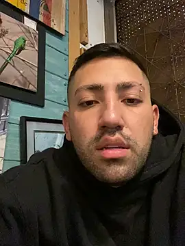 JuanZapata33 online show from 02-18-26, 11:34