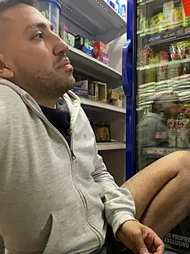 JuanZapata33 online show from 02-25-26, 11:04