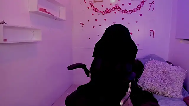 Snapshot of Hannie_ws chatting on 02-13-26, 01:05 Hannie ws online show from 02-13-26, 01:05