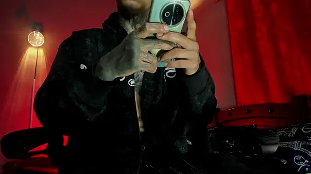 Travistanner 28 online show from 03-11-26, 06:51