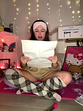 biancasuger online show from 11-15-25, 01:42