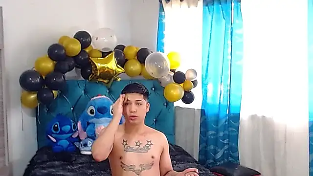 Snapshot of Randy_horny chatting on 10-21-25, 05:34 Randy horny online show from 10-21-25, 05:34