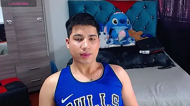 Snapshot of Randy_horny chatting on 11-01-25, 06:02 Randy horny online show from 11-01-25, 06:02