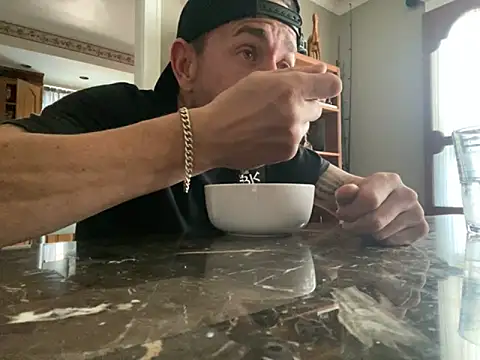 Gman143187 online show from 10-04-25, 07:48