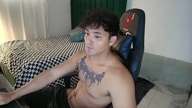 Snapshot of man_dur07 chatting on 06-02-26, 07:36 man dur07 online show from 06-02-26, 07:36