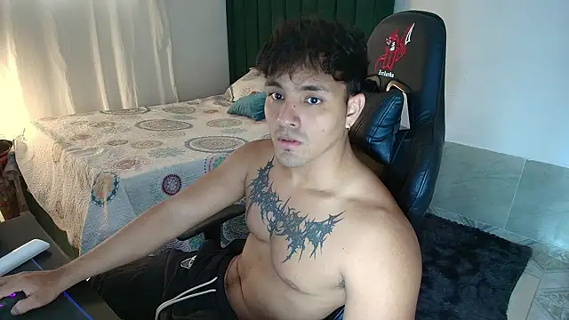 Snapshot of man_dur07 chatting on 05-14-26, 07:55 man dur07 online show from 05-14-26, 07:55