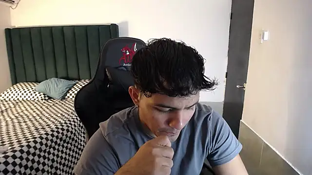 man dur07 online show from 10-27-25, 06:53