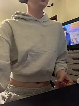 Snapshot of YourFavTwinkie chatting on 03-26-26, 03:49 YourFavTwinkie online show from 03-26-26, 03:49