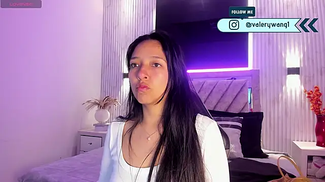 Valery wang online show from 02-25-26, 12:16