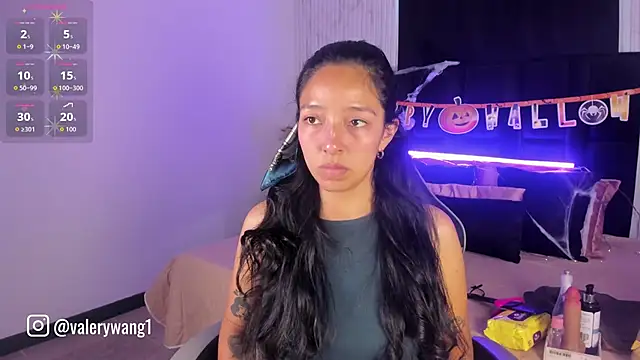 Valery wang online show from 10-08-25, 11:34