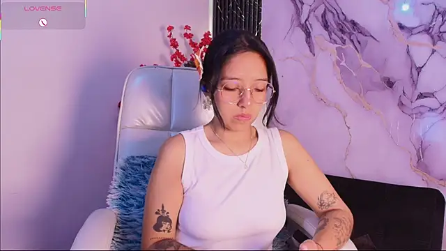 Valery wang online show from 04-09-26, 12:00